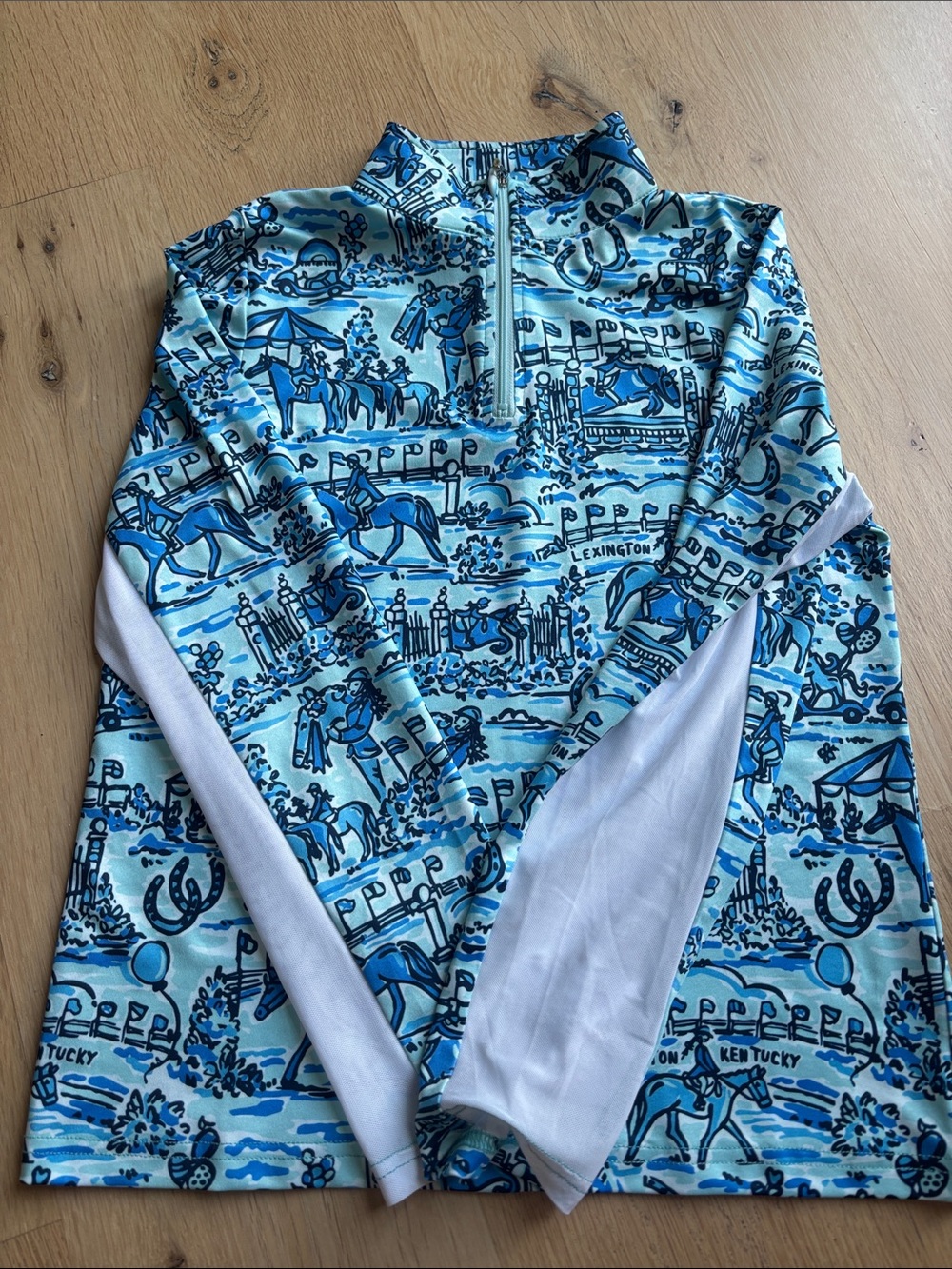 Belle & Bow Pullover - Lexington Kentucky